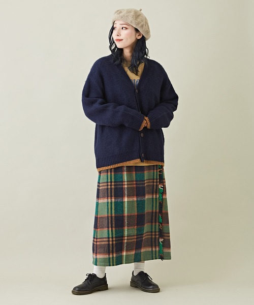 CUBE SUGAR（キューブシュガー）の「モヘアタッチジャガード無地Vネックカーディガン（カーディガン/ボレロ・レディース・マスタード/ネイビー/ホワイト/レッド/ブラック・M）」の22枚目の写真