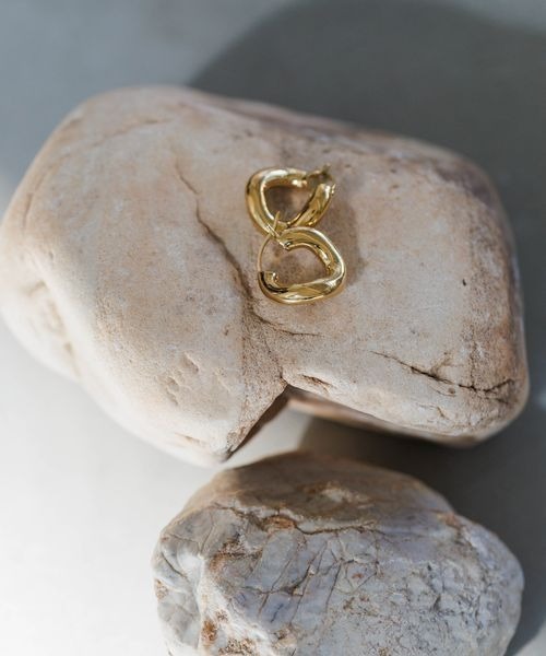 JEANASIS（ジーナシス）の「【ステンレス】ツイストフープピアス/992942（ピアス（両耳用）・レディース・シルバー/ゴールド・FREE）」の7枚目の写真