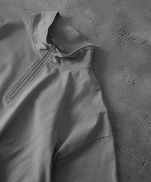 RUUBON（ルーボン）の「【RUUBON】half zip cotton Tee / ハーフジップ コットンT（Tシャツ/カットソー・メンズ・ライトグレー/ブラック・S/M/L）」の13枚目の写真