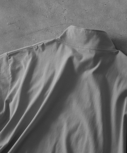 RUUBON（ルーボン）の「【RUUBON】half zip cotton Tee / ハーフジップ コットンT（Tシャツ/カットソー・メンズ・ライトグレー/ブラック・S/M/L）」の15枚目の写真