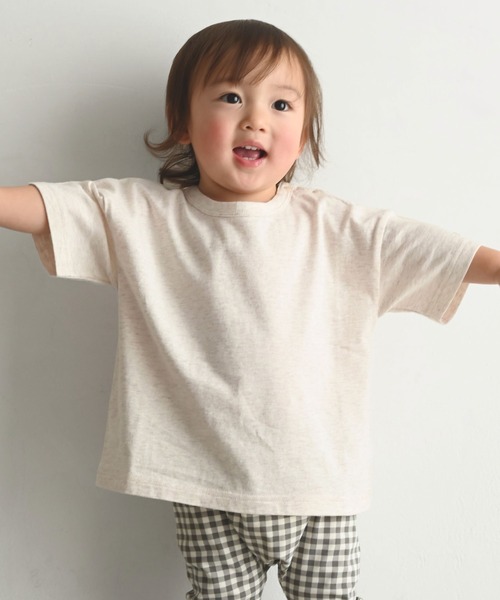 PUPPAPUPO（プッパプーポ）の「オーバーサイズ 半袖 Tシャツ（Tシャツ/カットソー・キッズ・ベージュ/ミント/ブラウン/グレー/チャコールグレー/アイボリー/グレイッシュベージュ/ベビーピンク/イエロー/ホワイト/オートミール/チャコール・80/90/100/110/120/130）」の8枚目の写真