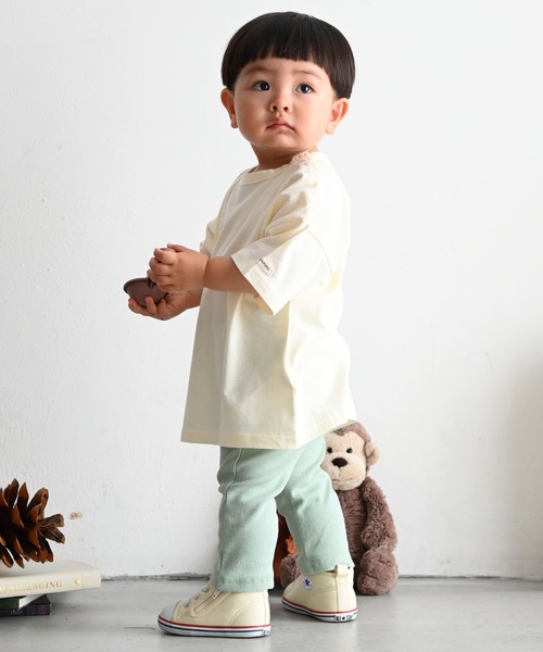 PUPPAPUPO（プッパプーポ）の「オーバーサイズ 半袖 Tシャツ（Tシャツ/カットソー・キッズ・ベージュ/ミント/ブラウン/グレー/チャコールグレー/アイボリー/グレイッシュベージュ/ベビーピンク/イエロー/ホワイト/オートミール/チャコール・80/90/100/110/120/130）」の18枚目の写真