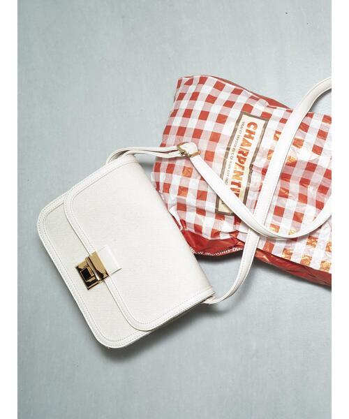 Te chichi TERRASSE（テチチテラス）の「異素材コンビショルダーバッグ（ハンドバッグ・レディース・ブラック/オフホワイト・F）」の3枚目の写真