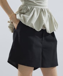 フロントタックショートパンツ