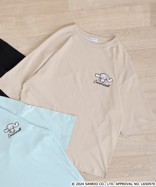 sanrio(サンリオ)の「Sanrio characters サンリオキャラクターズ レディース半袖Tシャツ(Tシャツ/カットソー・レディース・ピンクベージュ/サックスブルー/オフホワイト/ブラック/ネイビー/ホワイト/サックスブルー系/ブラック系1/ホワイト系その他/ブラック系/ライトパープル/チャコール/アイボリー/ピンク系その他/ライトピンク/アイボリー系/ブラック系2/ホワイト系その他2・M/L)」の3枚目の写真