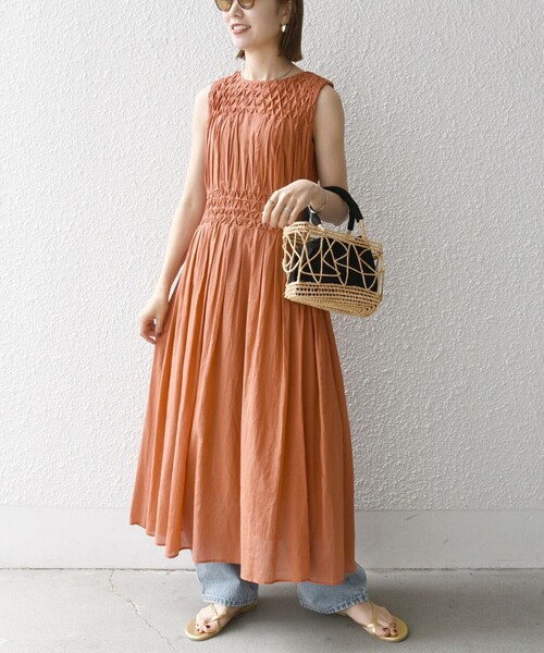 SHIPS any（シップス エニィ）の「【WEB限定】SHIPS any: ハンドスモッキング  コットン フレア ノースリーブ ワンピース（ワンピース・レディース・オレンジ/ネイビー/ブラック/ライトブルー/パープル・ONE SIZE）」の5枚目の写真