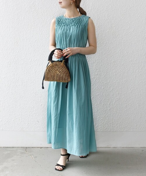 SHIPS any（シップス エニィ）の「【WEB限定】SHIPS any: ハンドスモッキング  コットン フレア ノースリーブ ワンピース（ワンピース・レディース・オレンジ/ネイビー/ブラック/ライトブルー/パープル・ONE SIZE）」の18枚目の写真