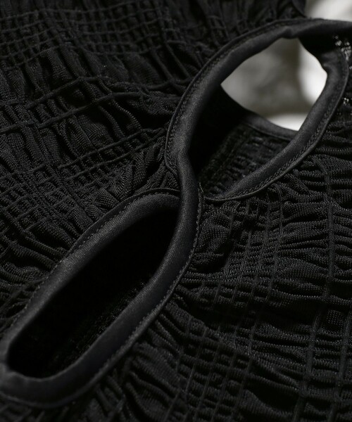 Ray BEAMS(レイビームス)の「Ray BEAMS / シャーリング ストレッチ スリット ワンピース(ワンピース・レディース・ホワイト系その他6/ブラック・ONE SIZE)」の9枚目の写真