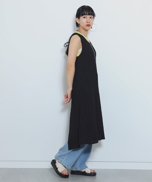 Ray BEAMS(レイビームス)の「Ray BEAMS / シャーリング ストレッチ スリット ワンピース(ワンピース・レディース・ホワイト系その他6/ブラック・ONE SIZE)」の19枚目の写真