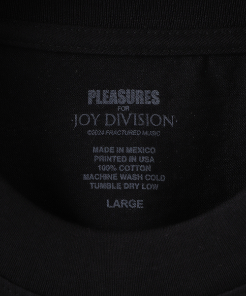 PLEASURES(プレジャー)の「【PLEASURES / プレジャー × JOY DIVISION】HANDS T-SHIRT(Tシャツ/カットソー・メンズ・ブラック・MEDIUM/LARGE)」の10枚目の写真