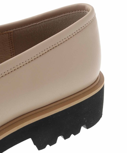 31 Sons de mode（トランテアン　ソン　ドゥ　モード）の「レインローファー（パンプス・レディース・ベージュ/ブラック・S/M/L）」の8枚目の写真