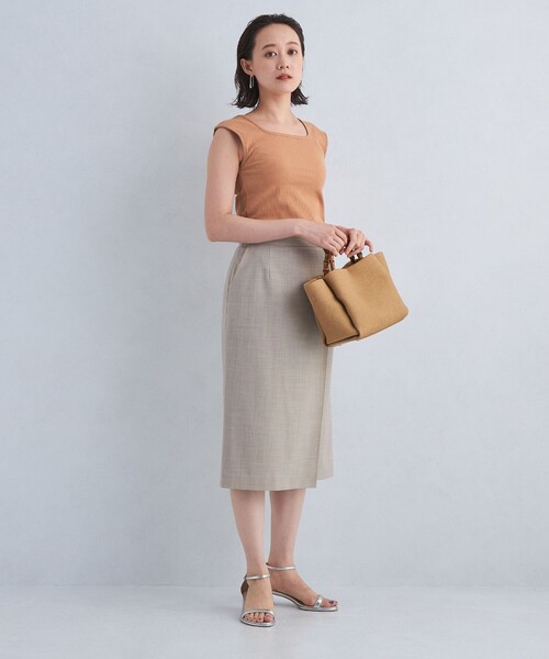 green label relaxing(グリーンレーベルリラクシング)の「デコルテ フレンチ プルオーバー カットソー(Tシャツ/カットソー・レディース・その他1/オレンジ/オフホワイト/ブラック・FREE)」の5枚目の写真