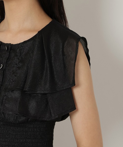 REDYAZEL(レディアゼル)の「シャイニー楊柳フリルブラウス(シャツ/ブラウス・レディース・ブラック/ピンク/グレー・FREE)」の8枚目の写真