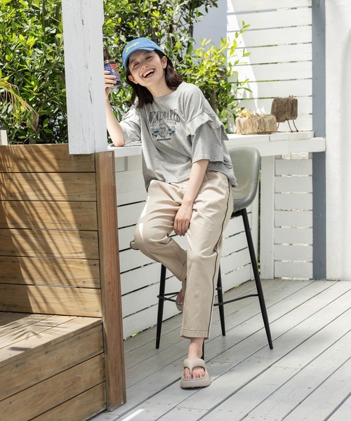 niko and...（ニコアンド）の「フリルアソートプリントTシャツ（Tシャツ/カットソー・レディース・オフホワイト/グレー/チャコール/ネイビー・MEDIUM/LARGE）」の9枚目の写真