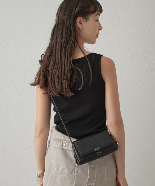 IACUCCI（イアクッチ）の「アバ ウォレットショルダー CERVO（財布・レディース・チャコール/ブラック・FREE）」の3枚目の写真