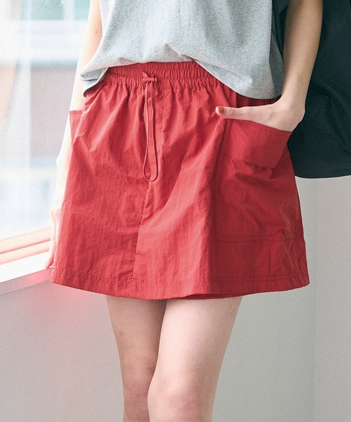 coca（coca）（コカ）の「ワッシャーナイロンキュロット/撥水（カーゴパンツ・レディース・ブラック/カーキ/ライトベージュ/レッド/ホワイト・M/L/S）」の5枚目の写真