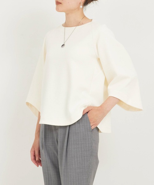 qualite（カリテ）の「ブークレージャージプルオーバー（Tシャツ/カットソー・レディース・ベージュ/アイボリー/グレー・フリー）」の2枚目の写真