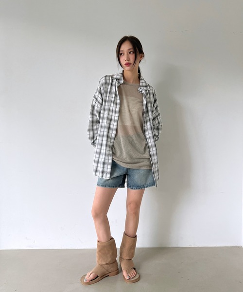 by muni:r(バイ ムニール)の「オーバーサイズロングチェックシャツ(シャツ/ブラウス・レディース・ブラック/アイボリー・FREE)」の5枚目の写真