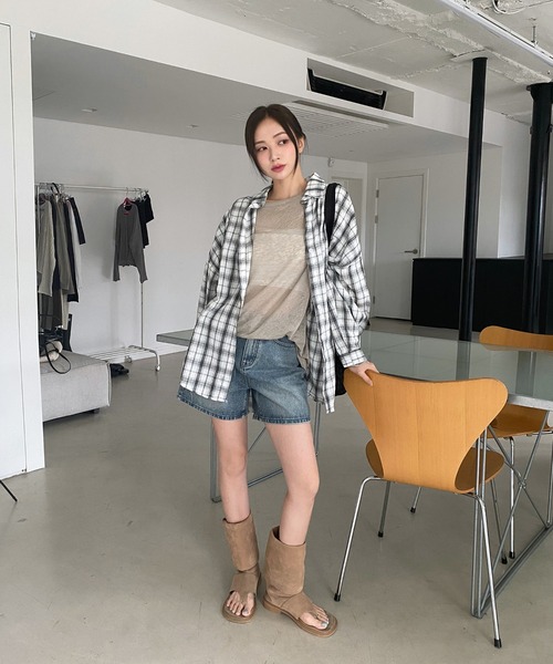 by muni:r(バイ ムニール)の「オーバーサイズロングチェックシャツ(シャツ/ブラウス・レディース・ブラック/アイボリー・FREE)」の9枚目の写真