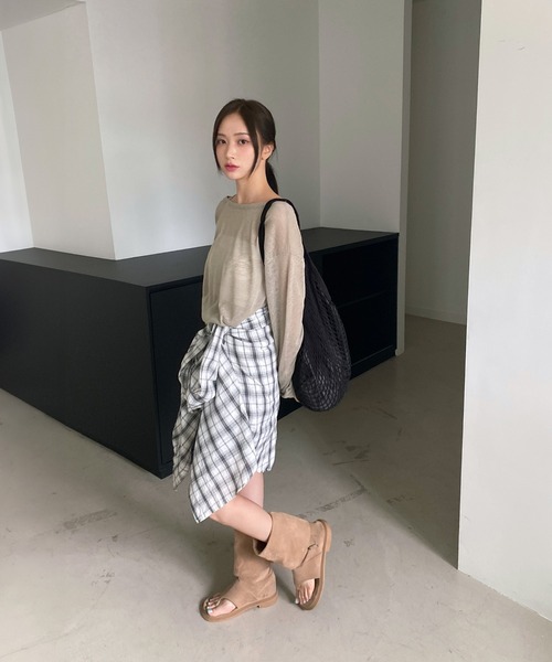 by muni:r(バイ ムニール)の「オーバーサイズロングチェックシャツ(シャツ/ブラウス・レディース・ブラック/アイボリー・FREE)」の17枚目の写真