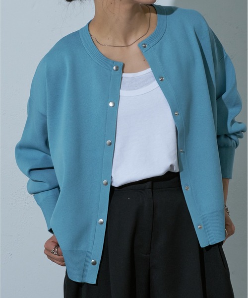 COLONY 2139（コロニートゥーワンスリーナイン）の「エステルヤーンカーディガン（カーディガン/ボレロ・レディース・パープル/ライトグレー/レッド/ブラック/チャコールグレー/ブルー/サックスブルー/ピンク/ブラウン/スカイブルー/モカ/レッド系その他/バーガンディー/オレンジ/イエロー/ミント・FREE）」の9枚目の写真