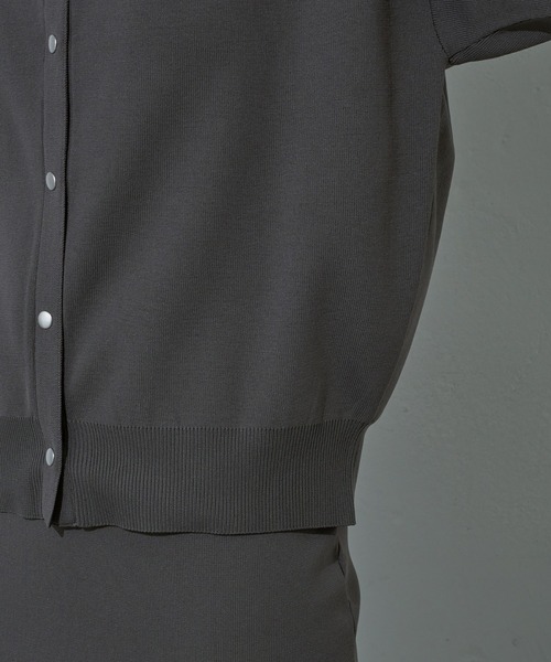 COLONY 2139（コロニートゥーワンスリーナイン）の「エステルヤーンカーディガン（カーディガン/ボレロ・レディース・パープル/ライトグレー/レッド/ブラック/チャコールグレー/ブルー/サックスブルー/ピンク/ブラウン/スカイブルー/モカ/レッド系その他/バーガンディー/オレンジ/イエロー/ミント・FREE）」の18枚目の写真