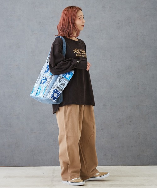 CUBE SUGAR（キューブシュガー）の「ペイズリー柄トートバッグ（トートバッグ・レディース・ブルー系その他/パープル系その他・M）」の3枚目の写真