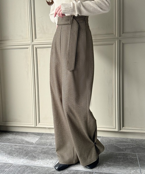 junoah(ジュノア)の「ヘリンボーン2WAYワイドパンツ(スラックス・レディース・ブラウン/ブラック/グレー・MEDIUM/LARGE/X-LARGE)」の11枚目の写真