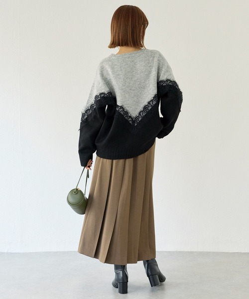 ユキエモン 黒のレース裾付きニットセーター ユキエモン 黒のレース裾
