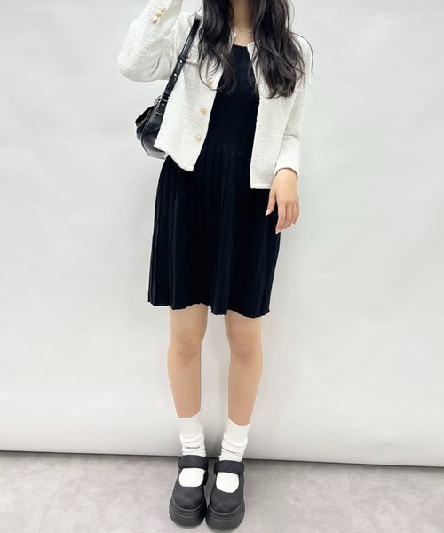 mebole(メボレ)の「プリーツニットワンピース(ワンピース・レディース・アイボリー/ブラック/グレー・FREE)」の21枚目の写真