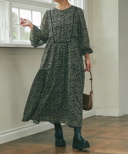 un dix cors（アンディコール）の「前後2WAYフラワープリントワンピース（ワンピース・レディース・ブラック/イエロー・FREE）」の2枚目の写真