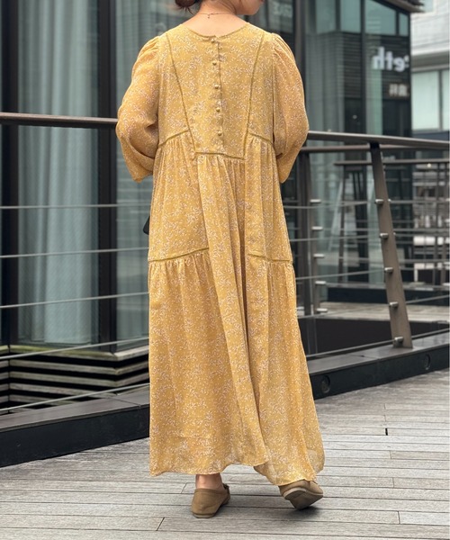 un dix cors（アンディコール）の「前後2WAYフラワープリントワンピース（ワンピース・レディース・ブラック/イエロー・FREE）」の6枚目の写真