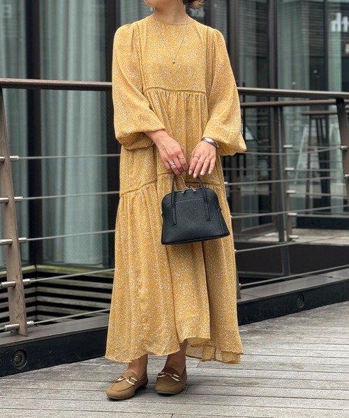 un dix cors（アンディコール）の「前後2WAYフラワープリントワンピース（ワンピース・レディース・ブラック/イエロー・FREE）」の4枚目の写真