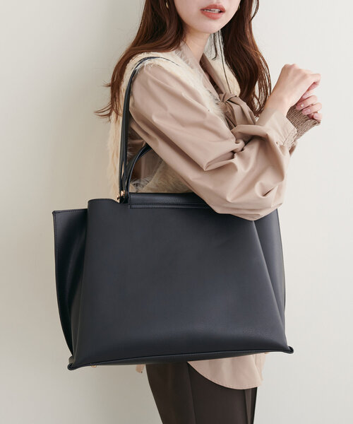 natural couture（ナチュラルクチュール）の「横型Ａ４トートバッグ（ショルダーバッグ・レディース・アイボリー/ブラック/モカ・FREE）」の6枚目の写真