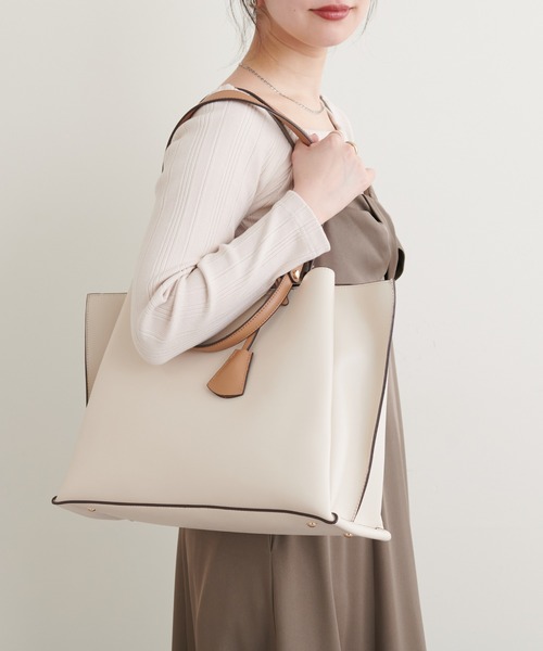 natural couture（ナチュラルクチュール）の「横型Ａ４トートバッグ（ショルダーバッグ・レディース・アイボリー/ブラック/モカ・FREE）」の8枚目の写真
