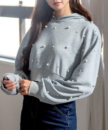 JULIA BOUTIQUE（ジュリアブティック）の「パール付きショート丈パーカー（パーカー）」