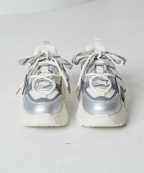 FREAK'S STORE(フリークスストア)の「限定展開 ボリューム 厚底 スニーカー(スニーカー・レディース・ブラック/オフホワイト・23.5cm/24.5cm/23.0cm/24.0cm)」の11枚目の写真