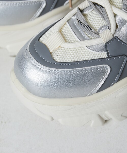 FREAK'S STORE(フリークスストア)の「限定展開 ボリューム 厚底 スニーカー(スニーカー・レディース・ブラック/オフホワイト・23.5cm/24.5cm/23.0cm/24.0cm)」の14枚目の写真