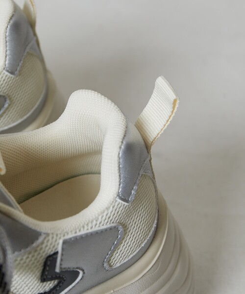 FREAK'S STORE(フリークスストア)の「限定展開 ボリューム 厚底 スニーカー(スニーカー・レディース・ブラック/オフホワイト・23.5cm/24.5cm/23.0cm/24.0cm)」の15枚目の写真