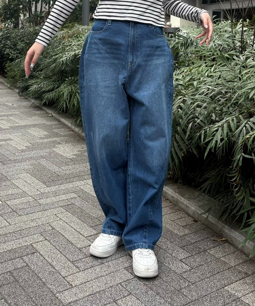 INTER FACTORY(インターファクトリー)の「kumika - カーブデニム made in INTER FACTORY(デニムパンツ・レディース・アイボリー/ブルー・MEDIUM/LARGE)」の7枚目の写真