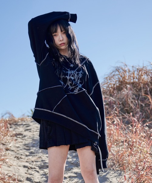 REFLEM（レフレム）の「『REFLEM/レフレム』オーバーステッチ切替PO/プルオーバースウェットシャツ（スウェット・レディース・チャコールグレー/ブラック/ホワイト・FREE）」の10枚目の写真