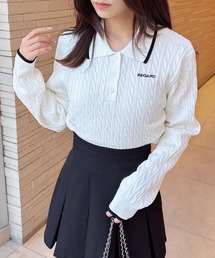 胸刺しゅうケーブルポロニット