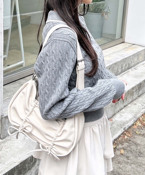 INGNI(イング)の「胸刺しゅうケーブルポロニット(ニット/セーター・レディース・ホワイト×ブラック/グレー×ホワイト/ネイビー系/レッド系3・M)」の14枚目の写真