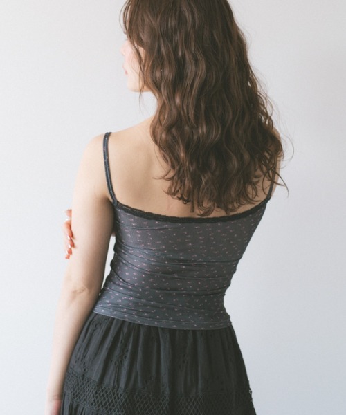 ECREL（エクレール）の「フラワーレースキャミソール/カップ付き（キャミソール・レディース・アイボリー/ブラック/ライトブルー・FREE）」の11枚目の写真