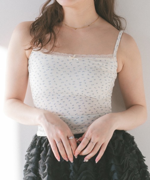 ECREL（エクレール）の「フラワーレースキャミソール/カップ付き（キャミソール・レディース・アイボリー/ブラック/ライトブルー・FREE）」の6枚目の写真