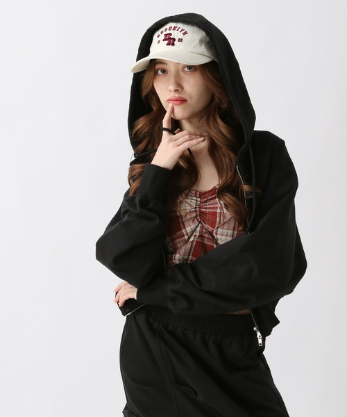 FOREVER 21（フォーエバー トゥエンティーワン）の「【2025SS】裏毛ジップフーディー（パーカー・レディース・グレー/ブラック・FREE）」の2枚目の写真