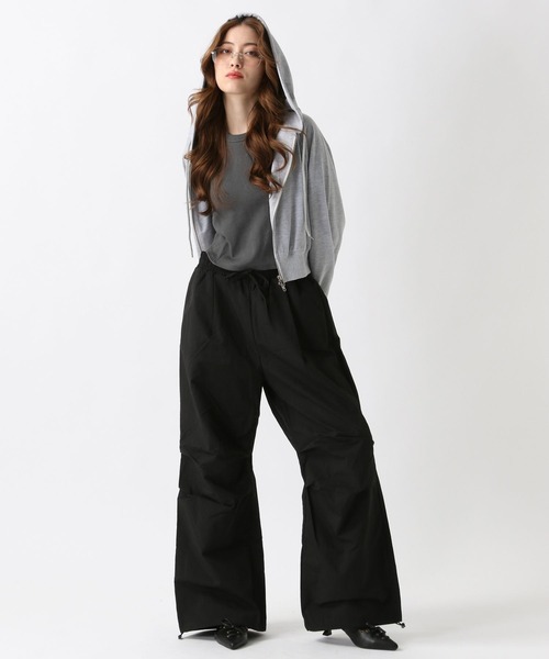 FOREVER 21（フォーエバー トゥエンティーワン）の「【2025SS】裏毛ジップフーディー（パーカー・レディース・グレー/ブラック・FREE）」の11枚目の写真