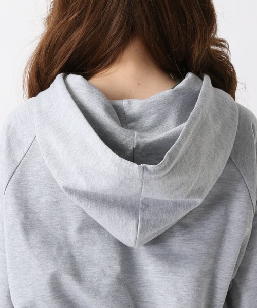 FOREVER 21（フォーエバー トゥエンティーワン）の「【2025SS】裏毛ジップフーディー（パーカー・レディース・グレー/ブラック・FREE）」の22枚目の写真