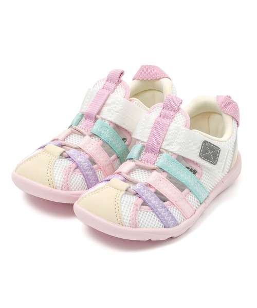 IFME(イフミー)の「KIDS|IFME 両ベルトウォーターシューズ(サンダル・キッズ・ブラック/ホワイト/ネイビー/パープル/イエロー・15.0cm/15.5cm/16.0cm/16.5cm/17.0cm/17.5cm/18.0cm/18.5cm/19.0cm/19.5cm/20.0cm/20.5cm/21.0cm)」の2枚目の写真