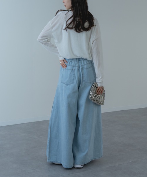 refinedworks（リファインドワークス）の「【refinedworks】オールシーズン 通して使いやすい シアー 素材 の ロンT（Tシャツ/カットソー・レディース・ホワイト/ライトブルー/ブラック/イエロー・FREE）」の10枚目の写真